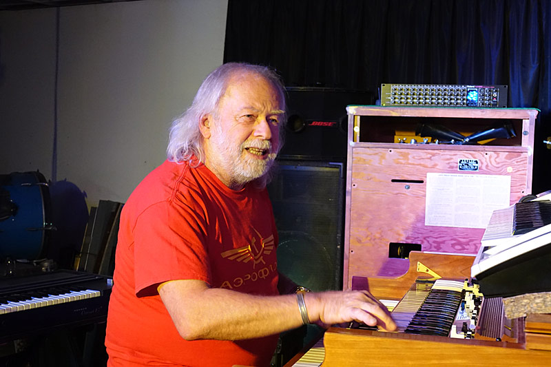 04 - SIMPLY THE BEST - PETER MAYR