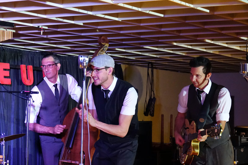 05 - OLD SCHOOL BASTERDS - VINCENCO, STANLEY & JOHNNY BASTERD