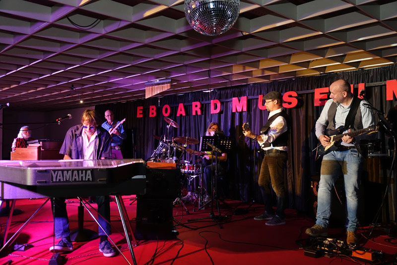 11 - WINSTON O'BOOGIE