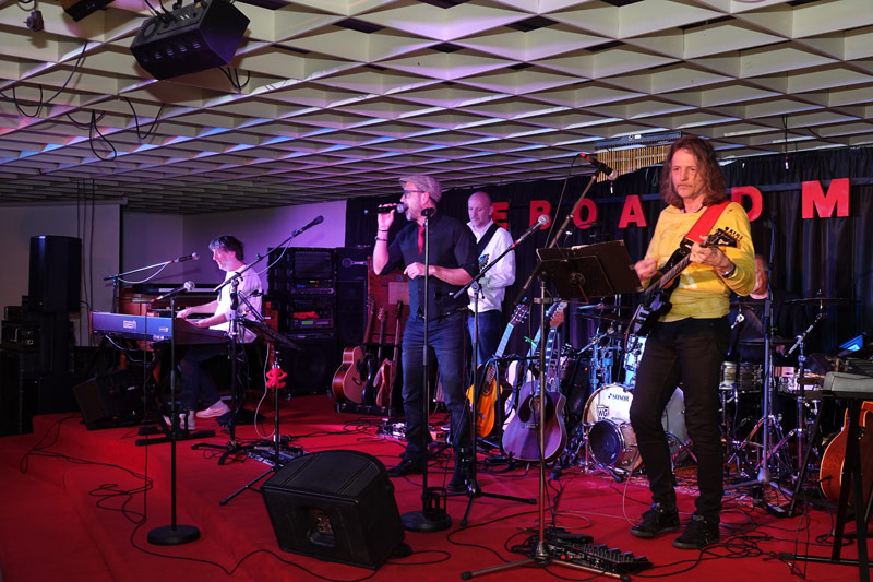 WE ARE FROM AUSTRIA - GERT PRIX, STEFAN VOLPE, HERBERT BRANDSTÄTTER UND HARRY HOLLER