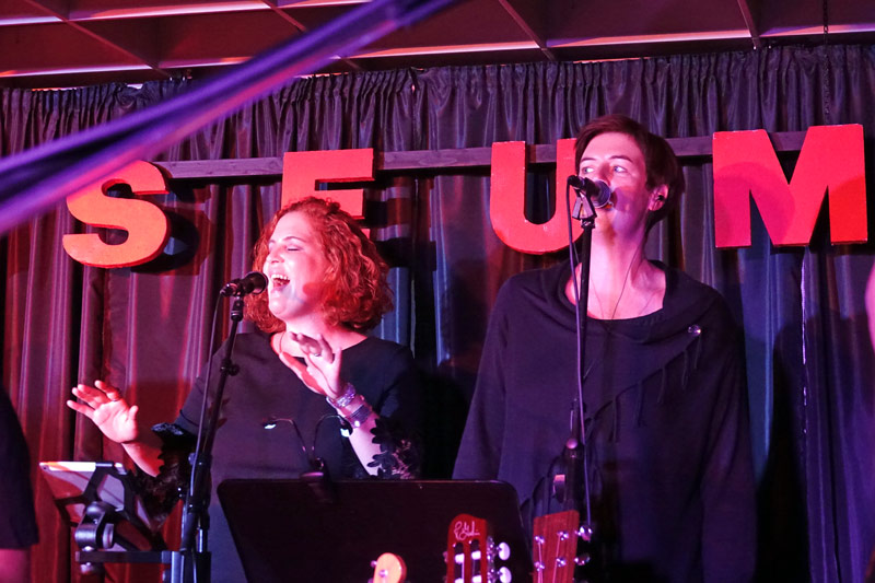 05 - YET ANOTHER FLOYD - MARTINA UND INES ZEPPETZAUER