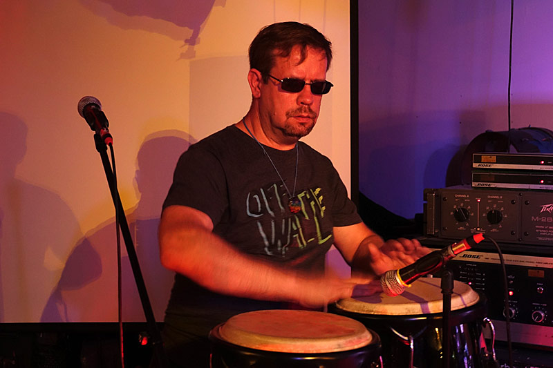 14 - SCHOOL 'S OUT - SVEN