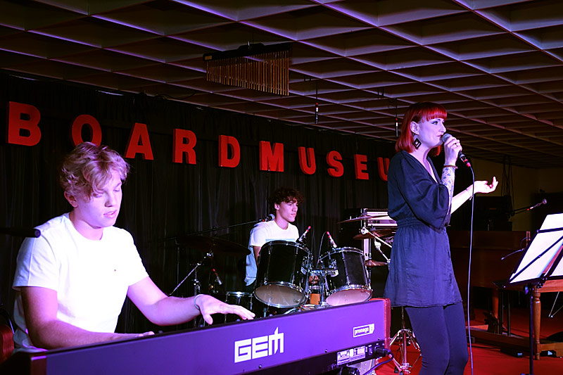 05 - ORF LANGE NACHT DER MUSEEN - FELIX, STEFANO UND MELINDA (NEW SCHOOL OF ROCK)