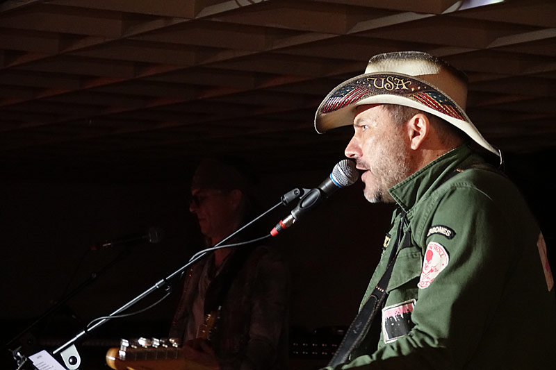 03 - TOBACCO ROAD BLUES BAND - PETER PRAMMERDORFER