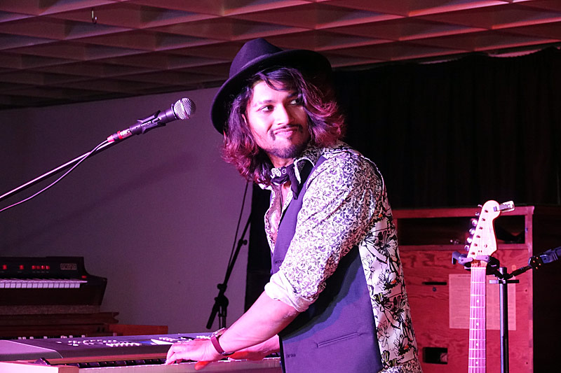 01 BORIS BUKOWSKI - JAXX