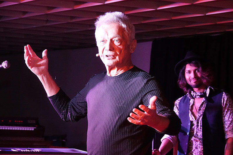 03 BORIS BUKOWSKI - BORIS UND JAXX