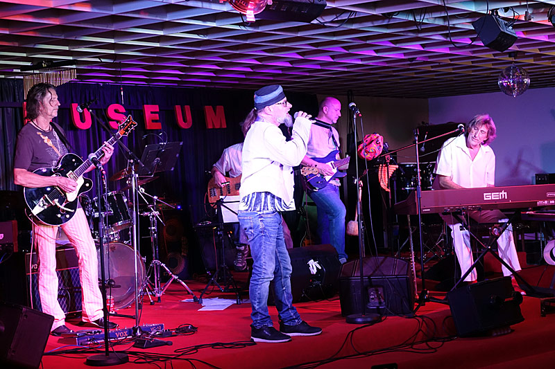 02 - SONG CONTEST PARTY - THOMAS FORSTNER