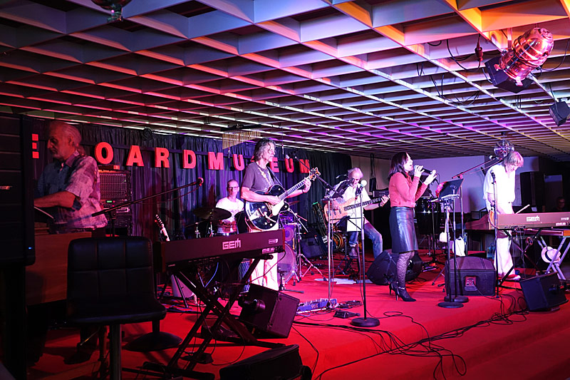 11 - SONG CONTEST PARTY