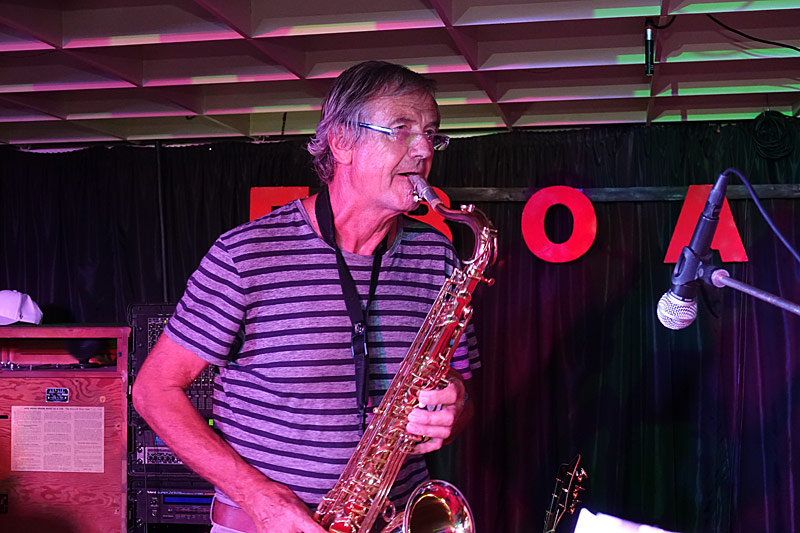 18 - SCHOOL'S OUT - ALBERT JÖBSTL