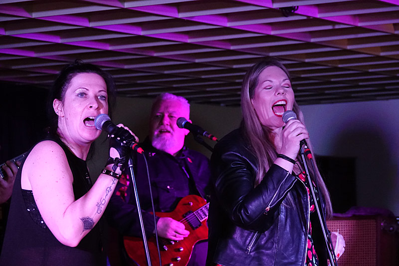 04 - ROCK STORY - BABS MÜNCH UND ISABELLA MINNIBERGER