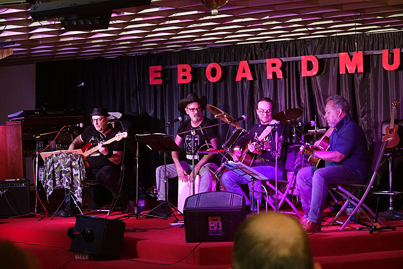 05 - WOLF & OTHER ANIMALS