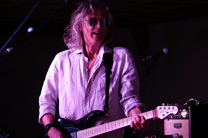 01 - TOBACCO ROAD BLUES BAND - MIKE DIWALD