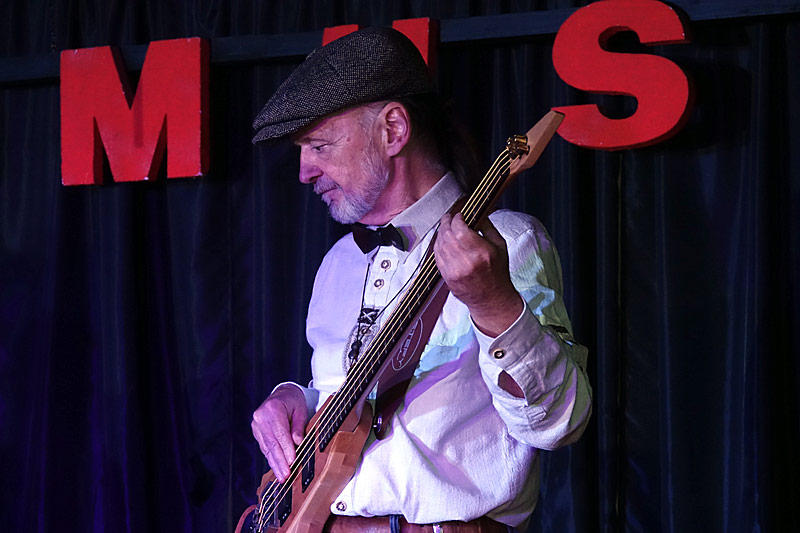 06 - SONGS OF DEATH - TOM PIBER