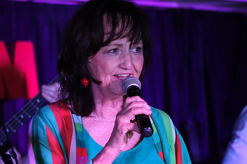 04 - SONG CONTEST PARTY - KARIN JAMMER