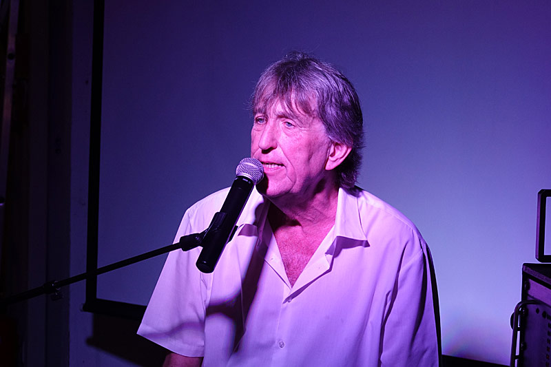 03 - SCHOOL'S OUT - GERT PRIX