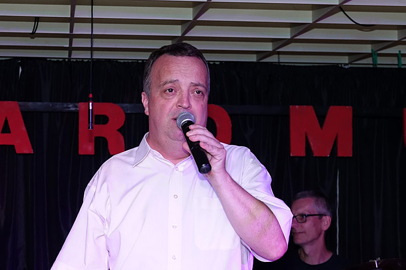 14 - SCHOOL'S OUT - MARTIN LEITNER