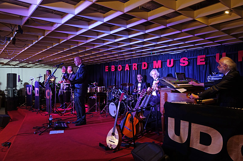 02 - UDO TRIBUTE BAND