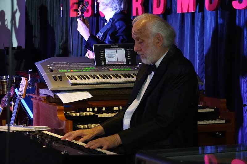 12 - UDO TRIBUTE BAND - MANFRED JAMMER