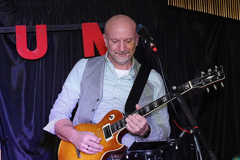 04 - LET IT BEAT - HERBERT BRANDSTÄTTER