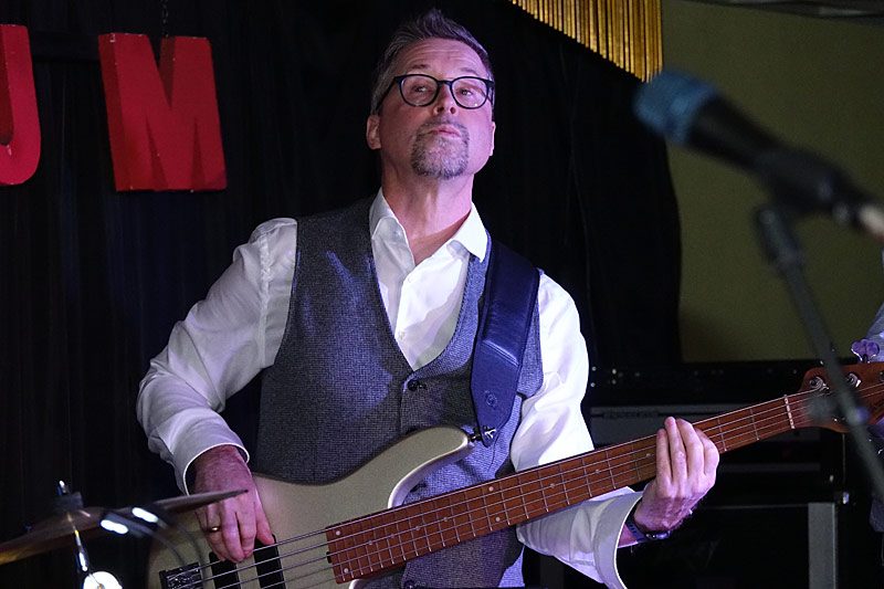 05 - LET IT BEAT - GERNOT PANSI