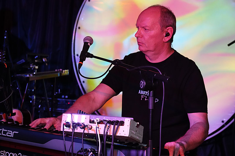 12 - YET ANOTHER FLOYD - CHRISTIAN "ZAST" SCHÖN