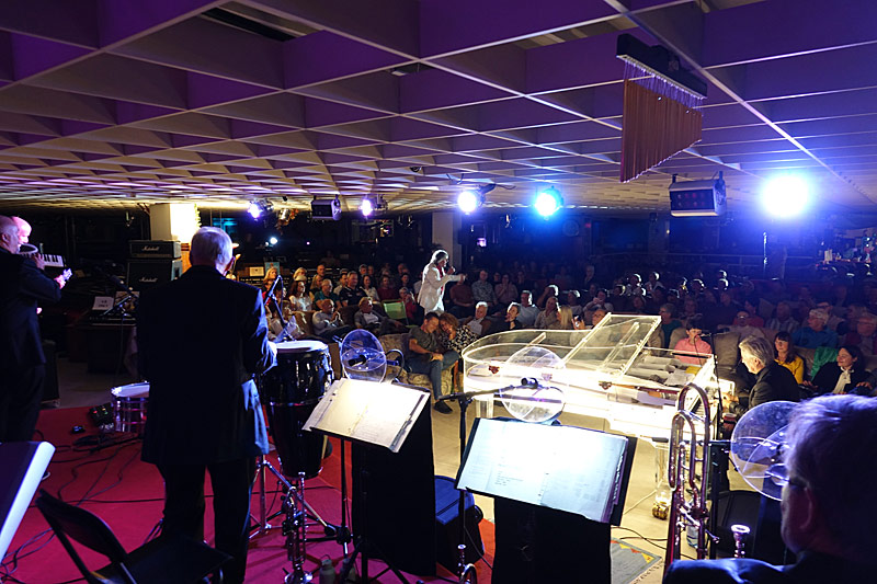 08 - UDO TRIBUTE BAND