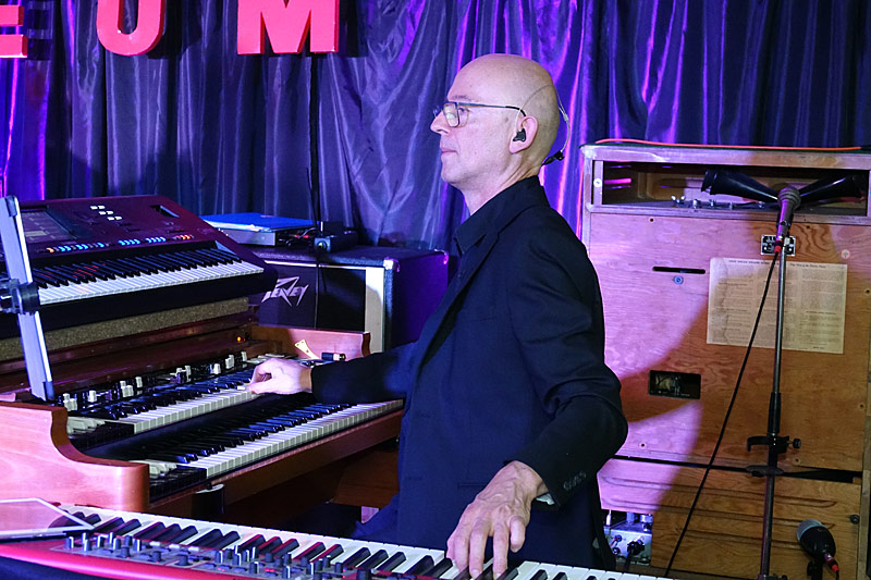 12 - UDO TRIBUTE BAND - EDGAR LUTZ