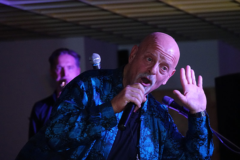 01 - SONG CONTEST PARTY - GARY LUX