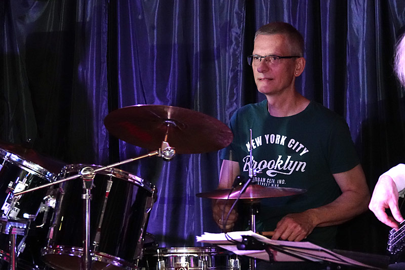 12 - SONG CONTEST PARTY - IVO SAMITZ