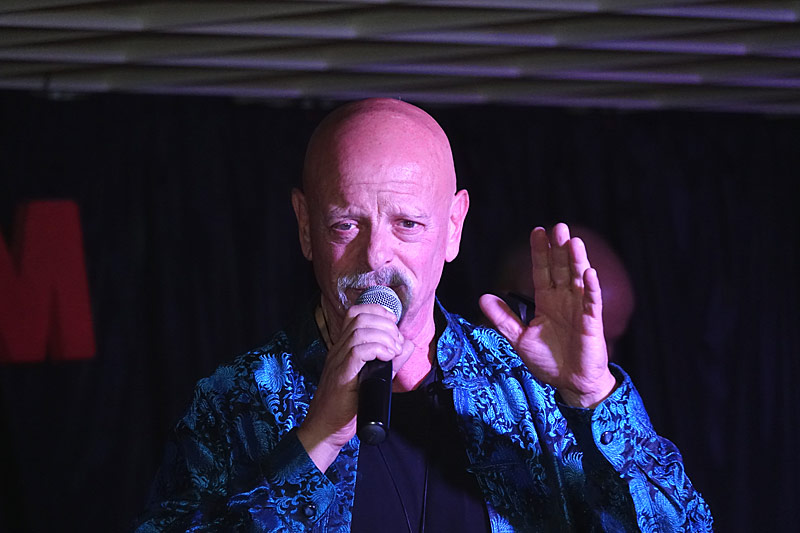 21 - SONG CONTEST PARTY - GARY LUX