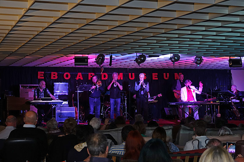 28 - SONG CONTEST PARTY - UDO TRIBUTE BAND