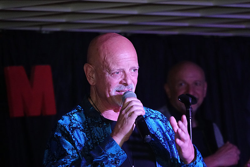 29 - SONG CONTEST PARTY - GARY LUX