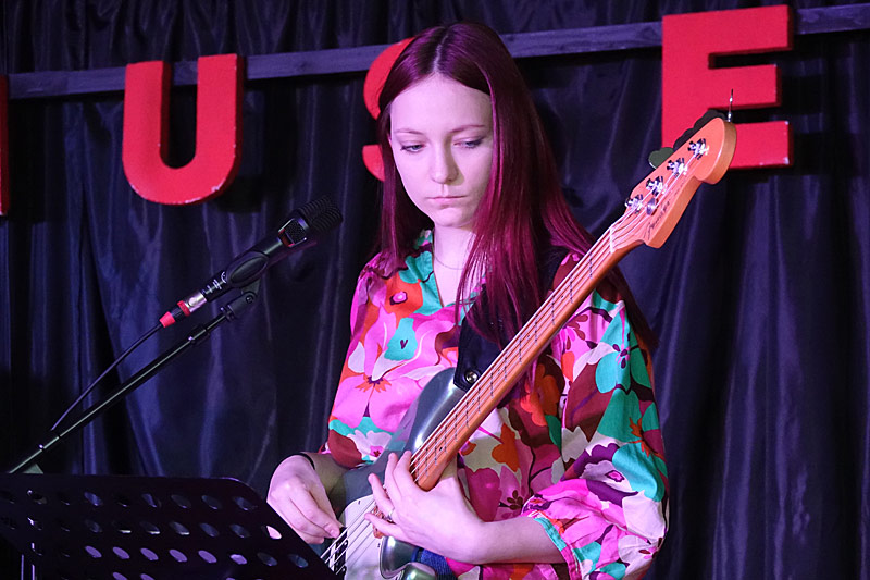 01 - CARPENTERS ONCE MORE - FLORA SACHER